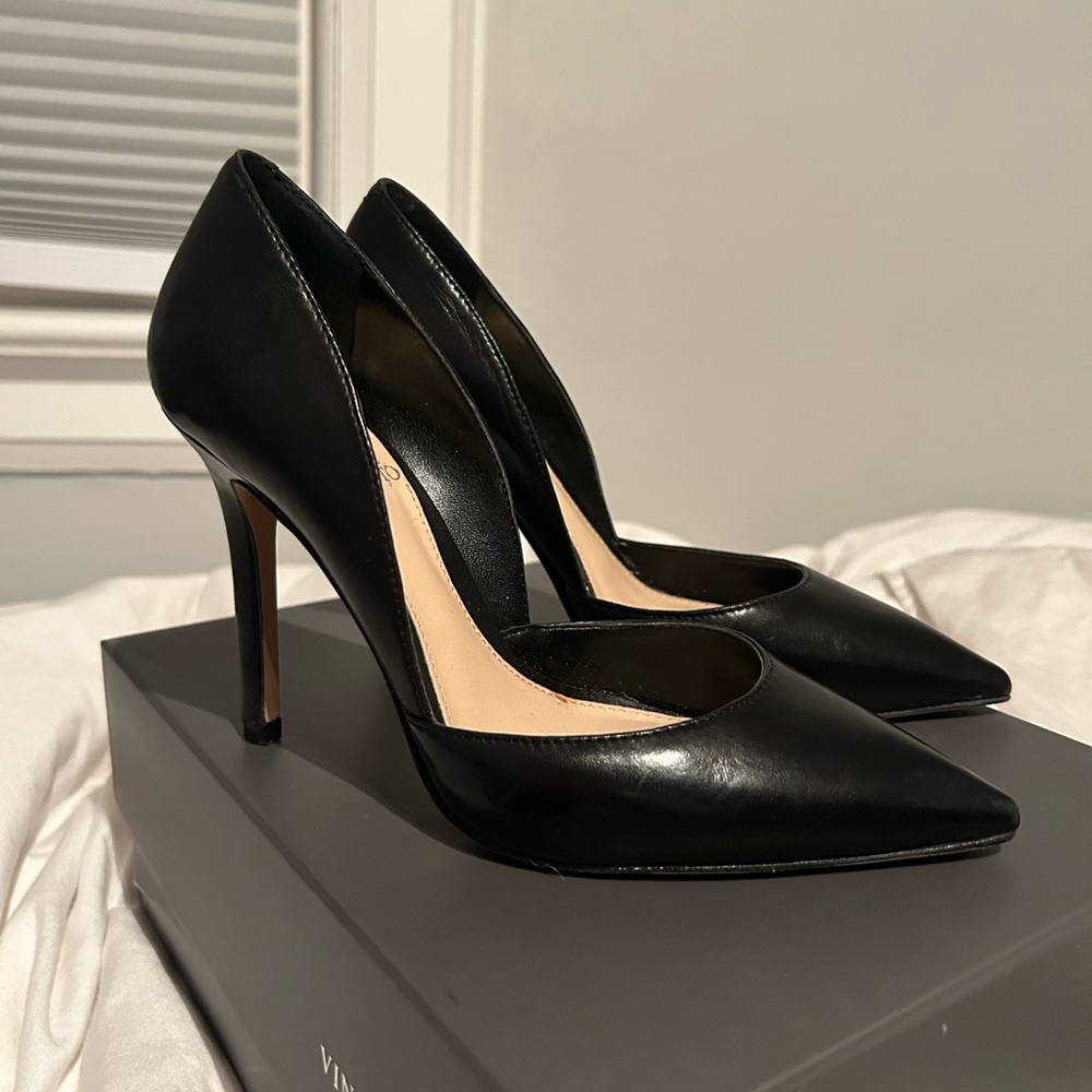 Vince Camuto Black Leather Pumps